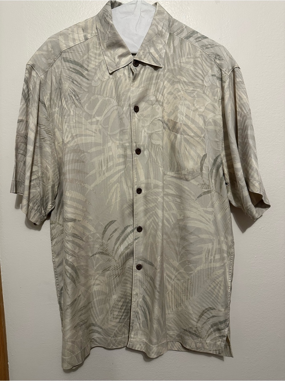 Tommy Bahama Mens L Silk Hawaiian Camp Shirt Gray Palm